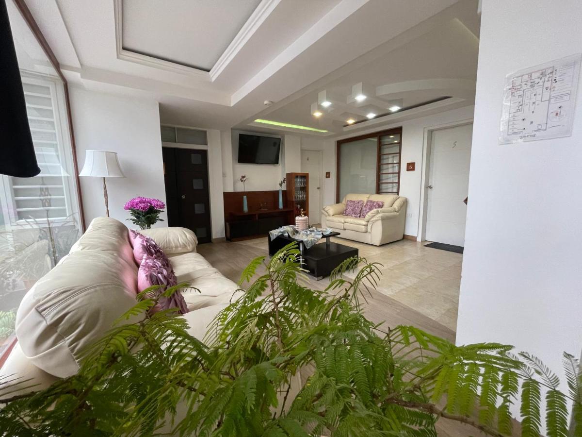Hotel Shalom Riobamba Bagian luar foto