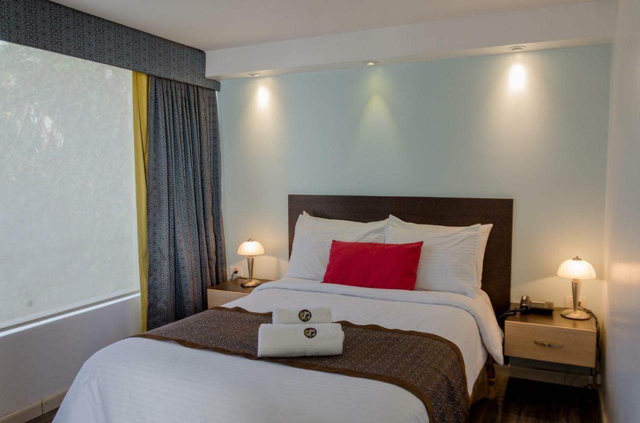 Hotel Shalom Riobamba Bagian luar foto