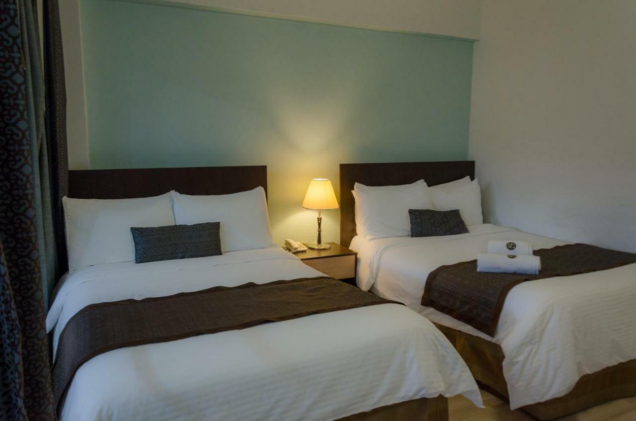 Hotel Shalom Riobamba Bagian luar foto